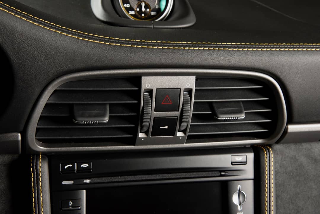 2010 Porsche 911 GT3 — photo 21