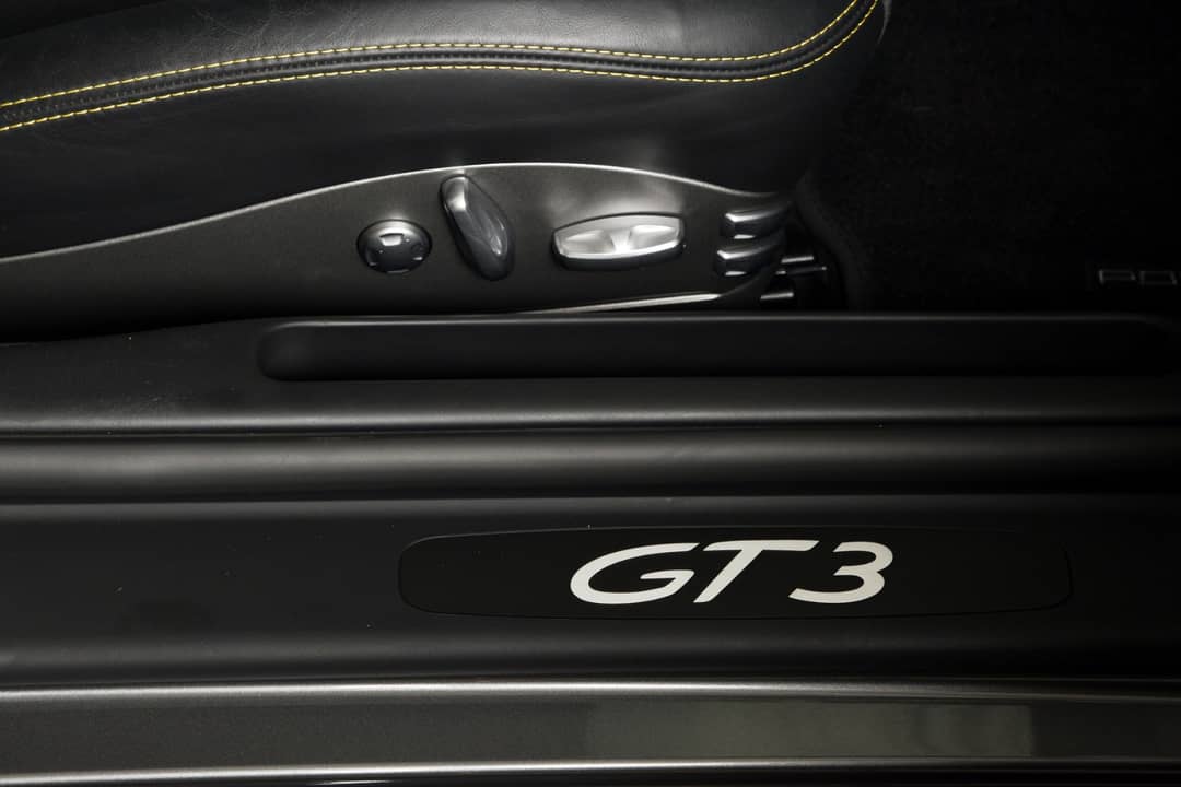2010 Porsche 911 GT3 — photo 29