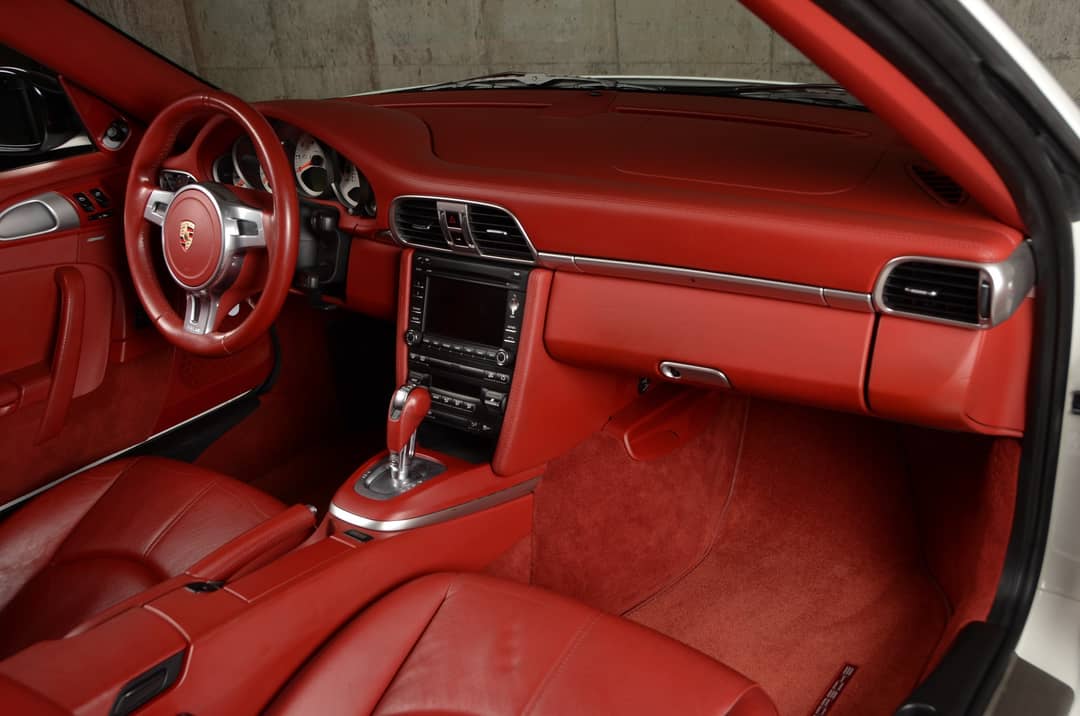 2012 Porsche 911 Carrera 4 GTS — photo 21