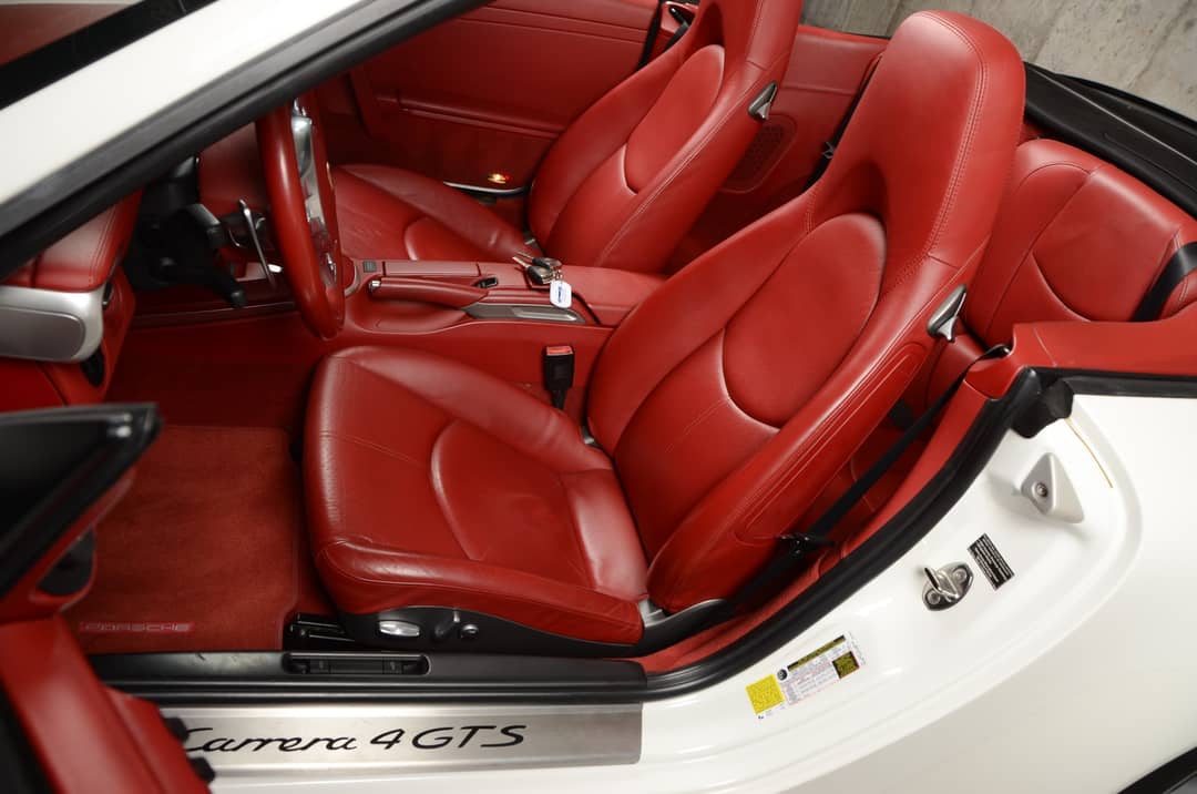 2012 Porsche 911 Carrera 4 GTS — photo 25