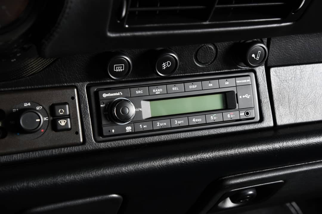 1996 Porsche 911 Turbo — photo 26
