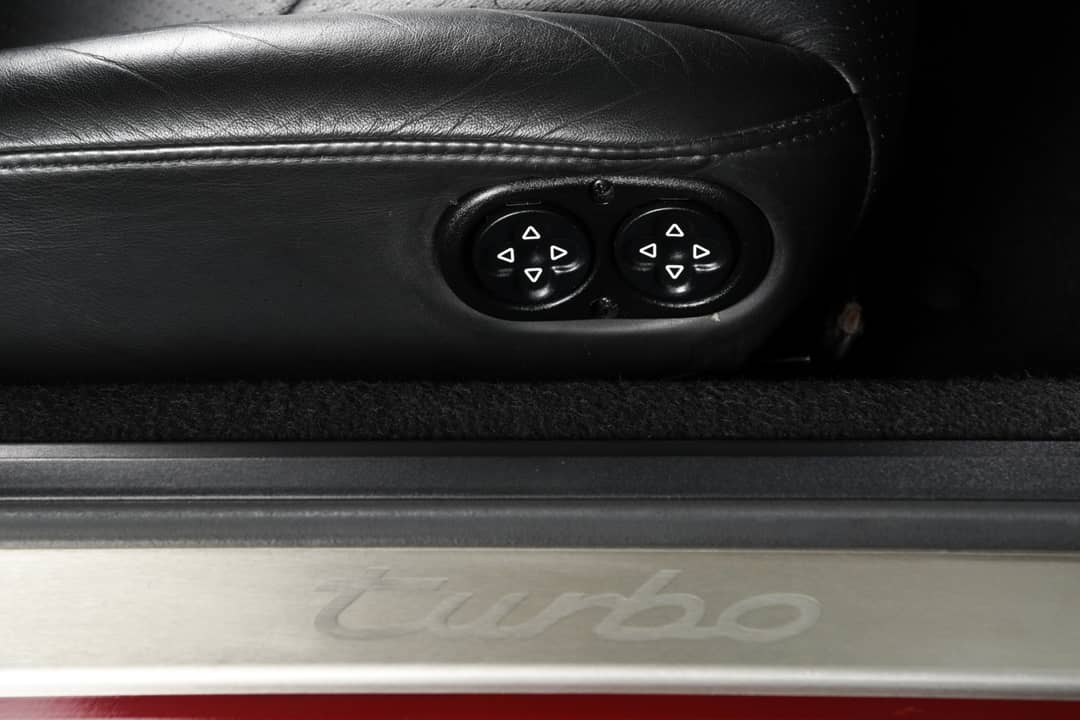 1996 Porsche 911 Turbo — photo 35