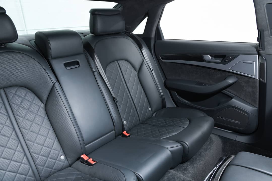 2015 Audi S8 4.0T quattro — photo 31