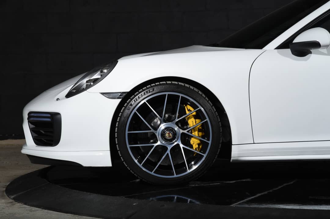 2018 Porsche 911 Turbo S — photo 17