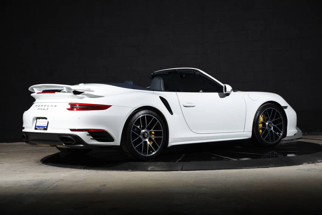 2018 Porsche 911 Turbo S — photo 3