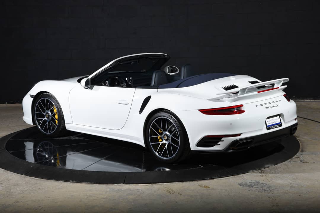 2018 Porsche 911 Turbo S — photo 21