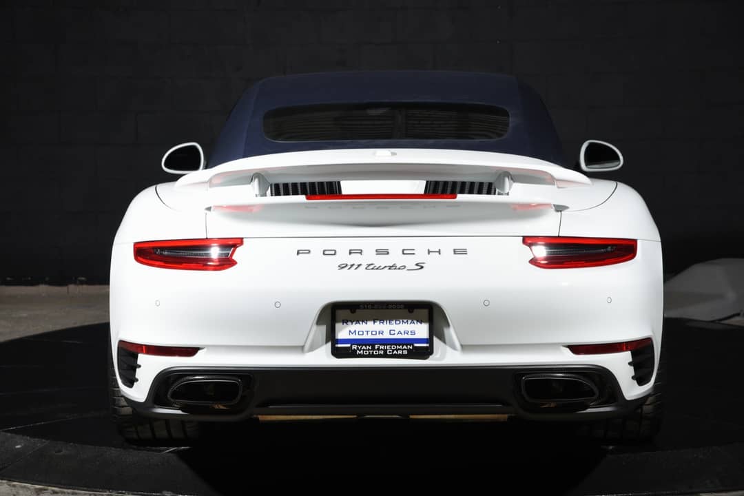 2018 Porsche 911 Turbo S — photo 24