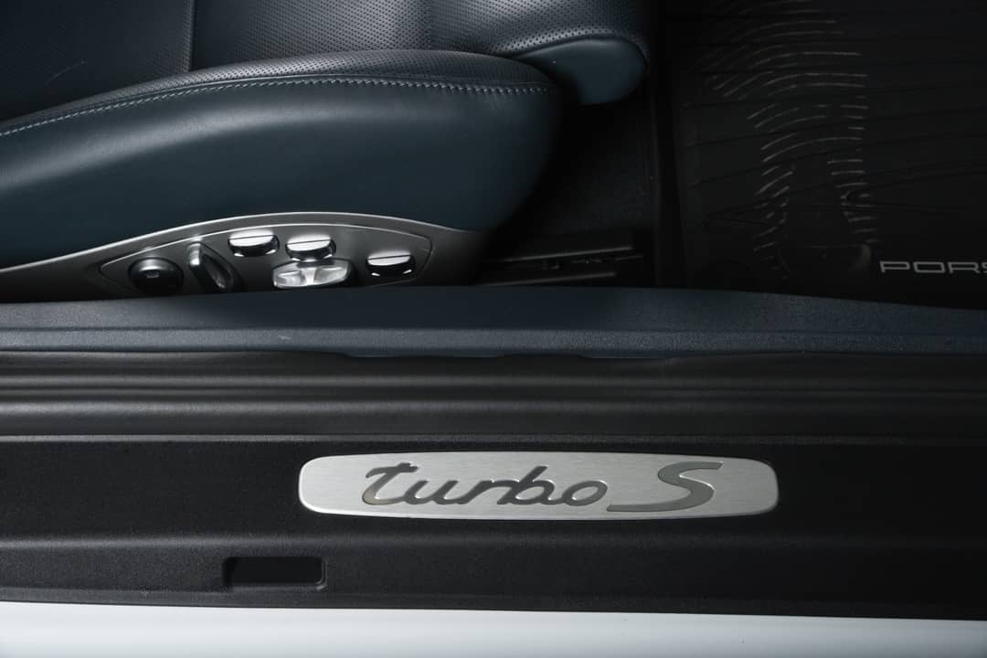 2018 Porsche 911 Turbo S — photo 47