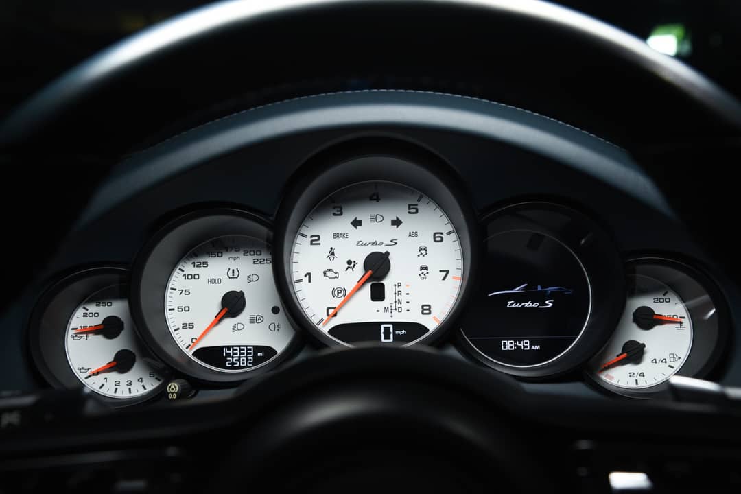 2018 Porsche 911 Turbo S — photo 9