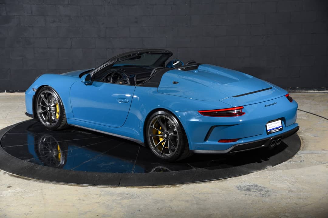 2019 Porsche 911 Speedster — photo 11