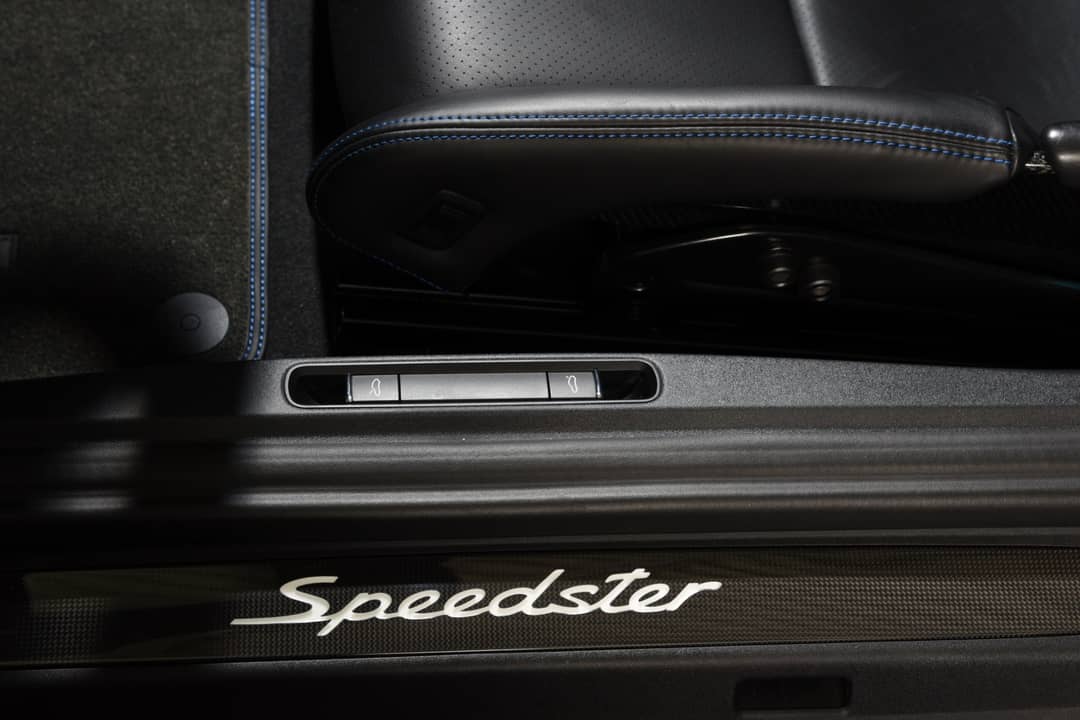 2019 Porsche 911 Speedster — photo 23