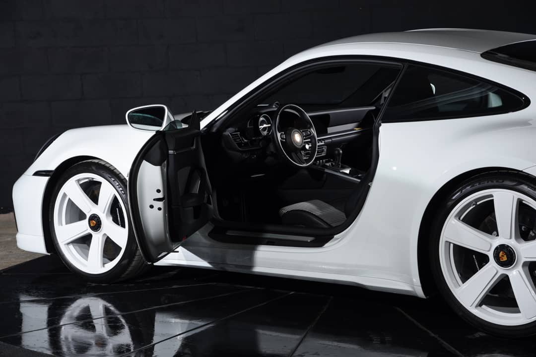 2023 Porsche 911 Sport Classic — photo 16