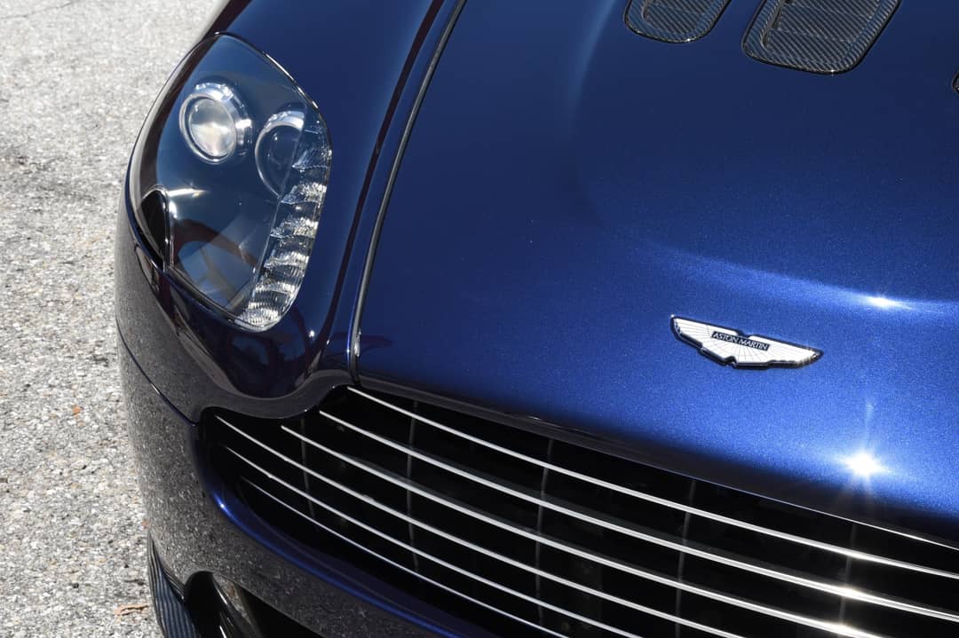 2011 Aston Martin V12 Vantage — photo 33