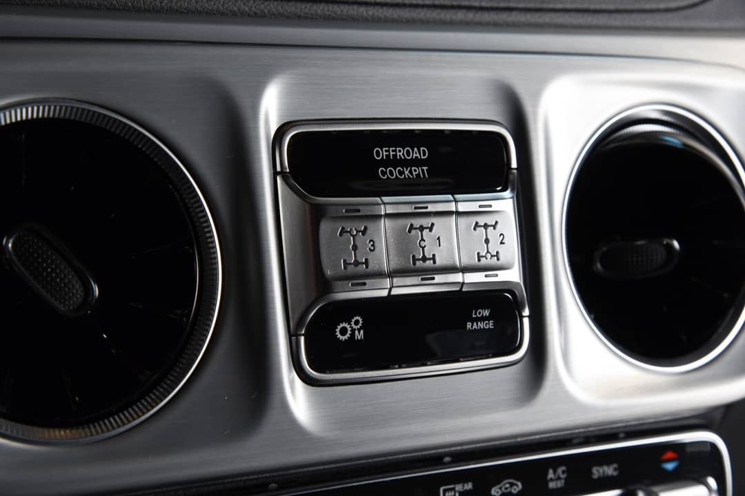 2025 Mercedes-Benz G-Class G 550 — photo 21