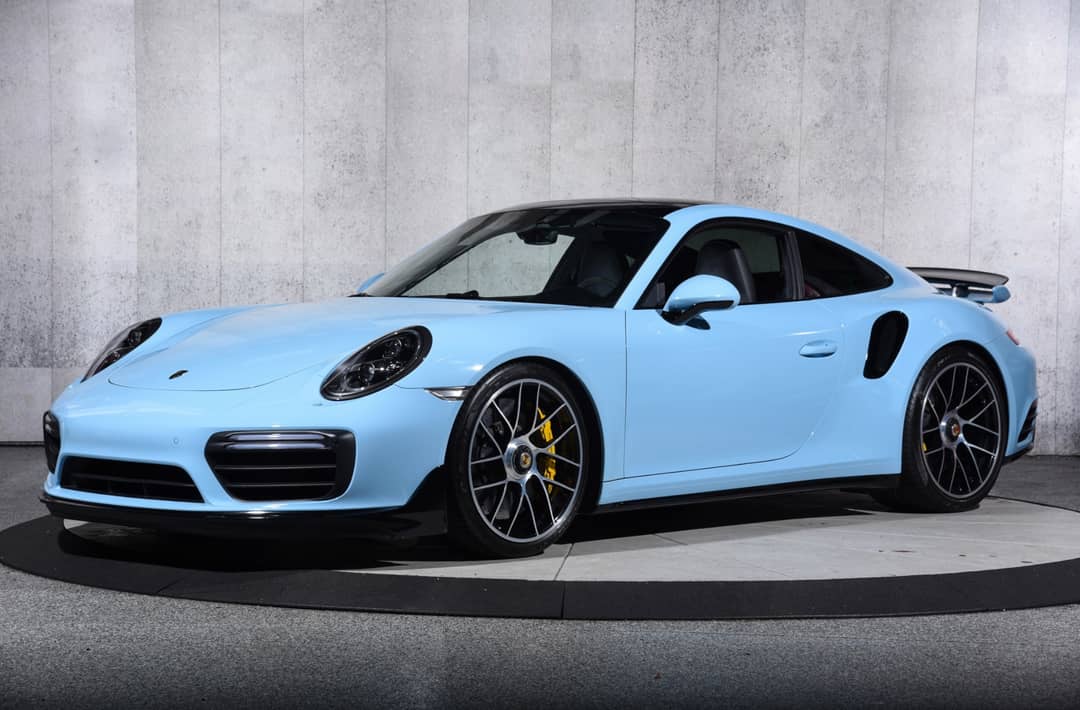 2017 Porsche 911 Turbo S — photo 12