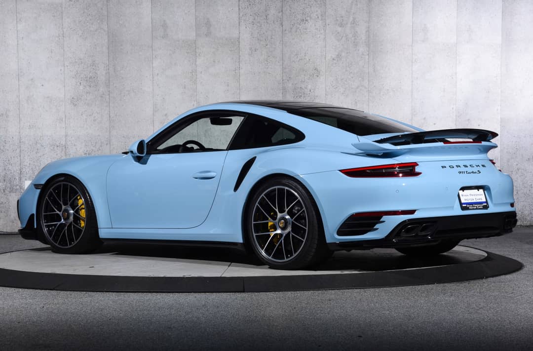 2017 Porsche 911 Turbo S — photo 13