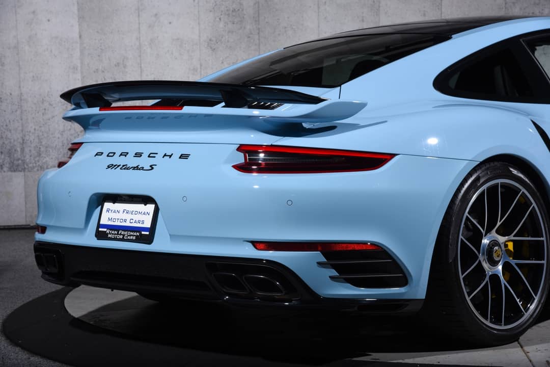 2017 Porsche 911 Turbo S — photo 16