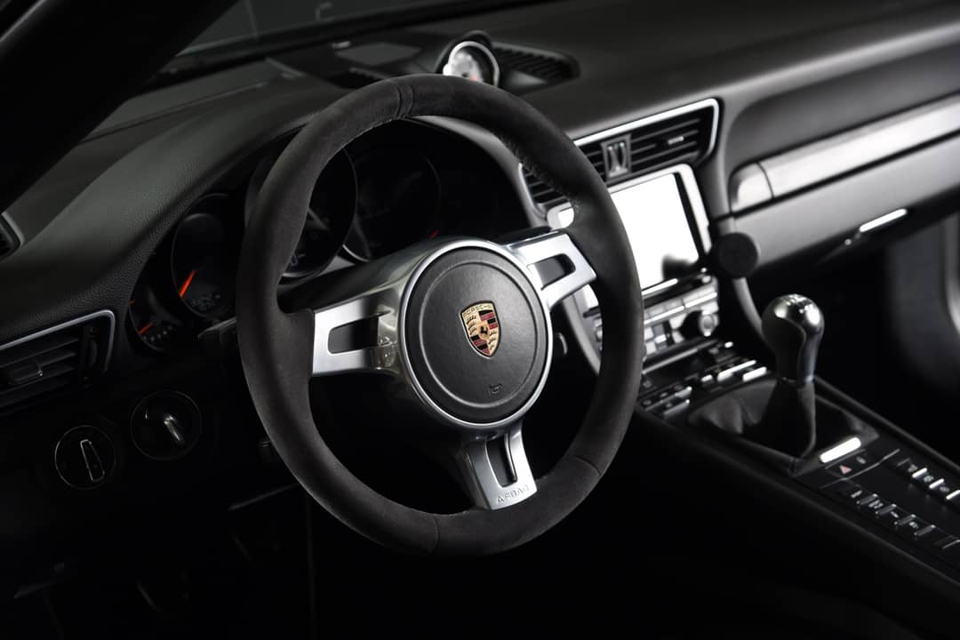 2016 Porsche 911 Carrera GTS — photo 15
