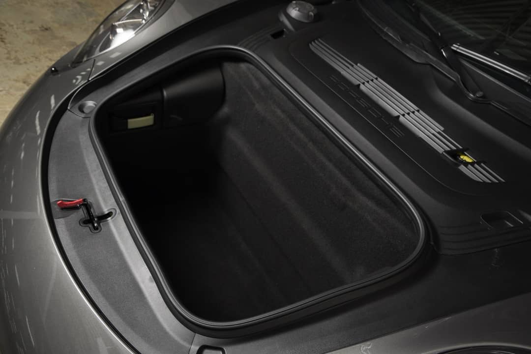 2016 Porsche 911 Carrera GTS — photo 30