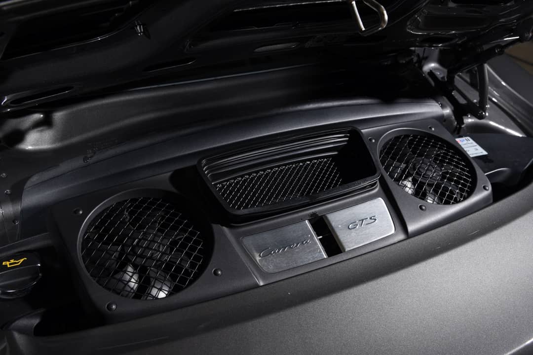 2016 Porsche 911 Carrera GTS — photo 32