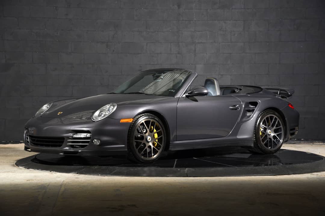 2011 Porsche 911 Turbo S — photo 2
