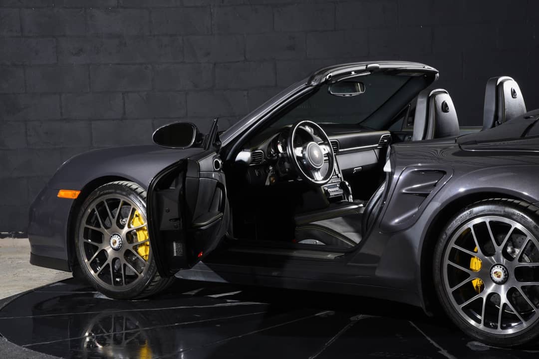 2011 Porsche 911 Turbo S — photo 11
