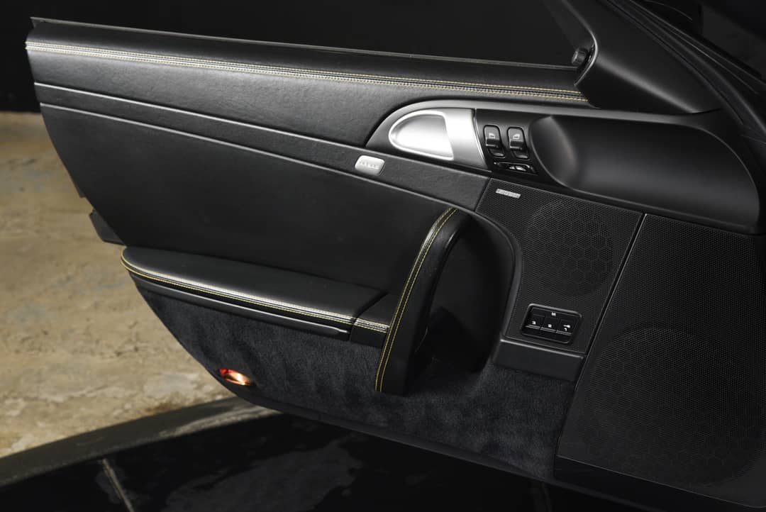 2011 Porsche 911 Turbo S — photo 14