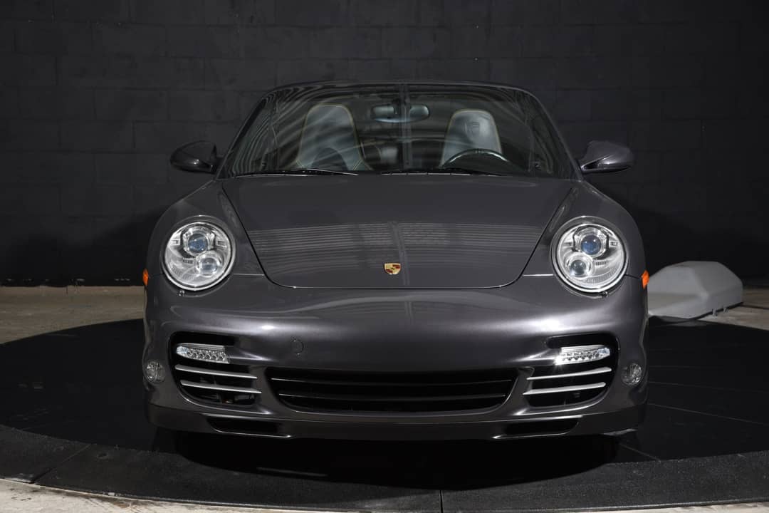 2011 Porsche 911 Turbo S — photo 24