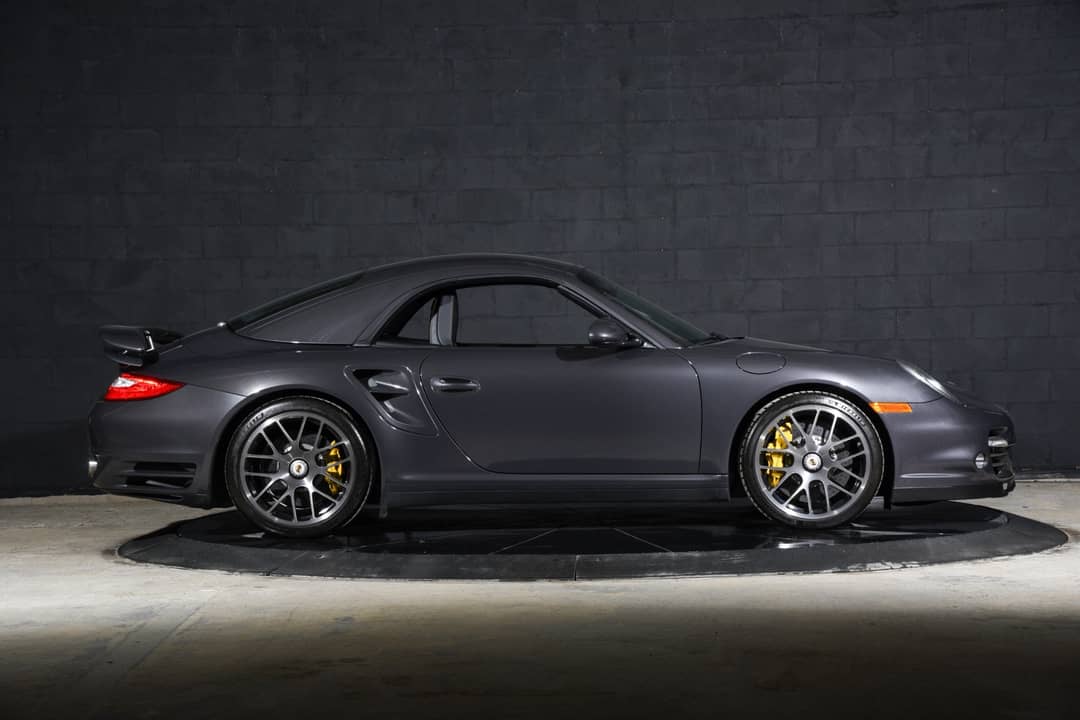 2011 Porsche 911 Turbo S — photo 31
