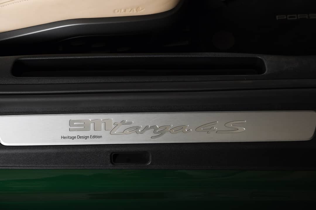 2021 Porsche 911 Targa 4S Heritage Design Edition — photo 16