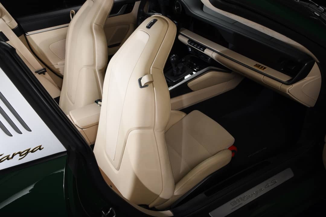 2021 Porsche 911 Targa 4S Heritage Design Edition — photo 17