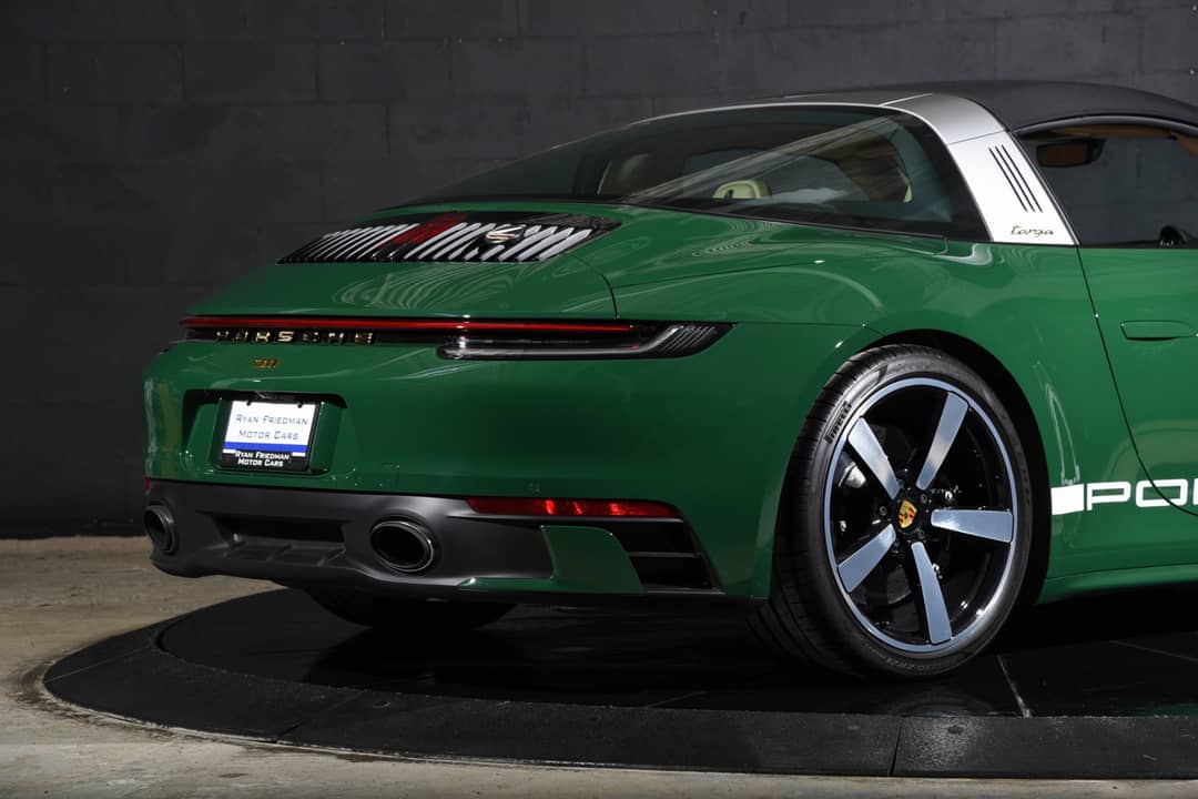 2021 Porsche 911 Targa 4S Heritage Design Edition — photo 39