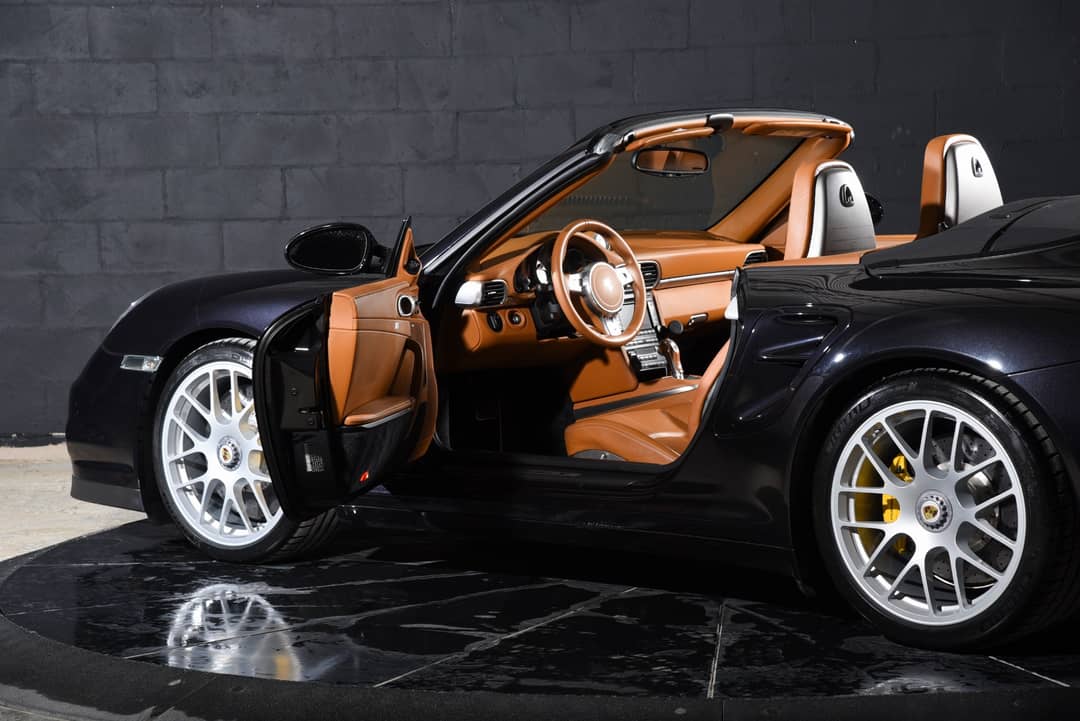 2011 Porsche 911 Turbo S — photo 14