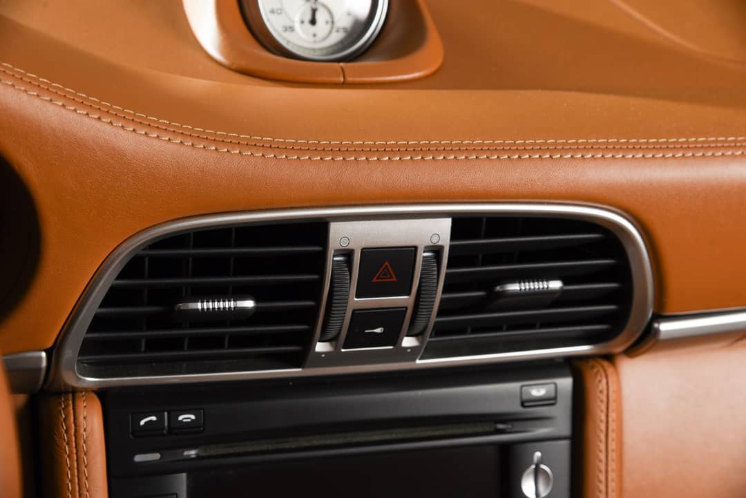 2011 Porsche 911 Turbo S — photo 21