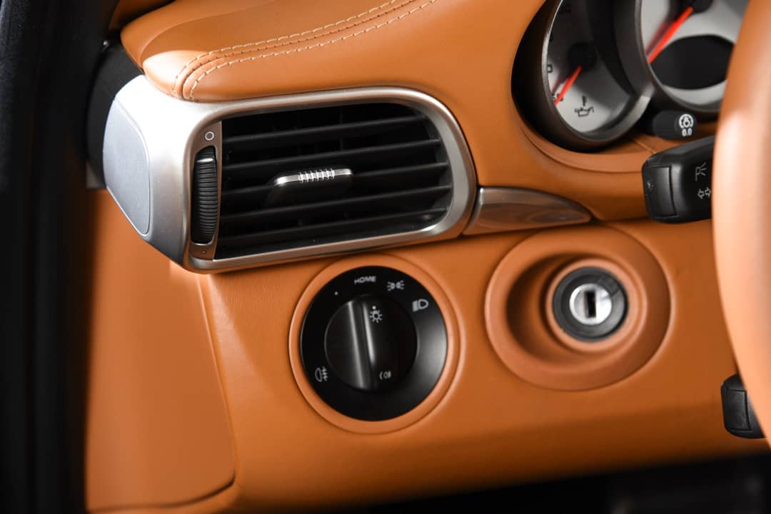 2011 Porsche 911 Turbo S — photo 22
