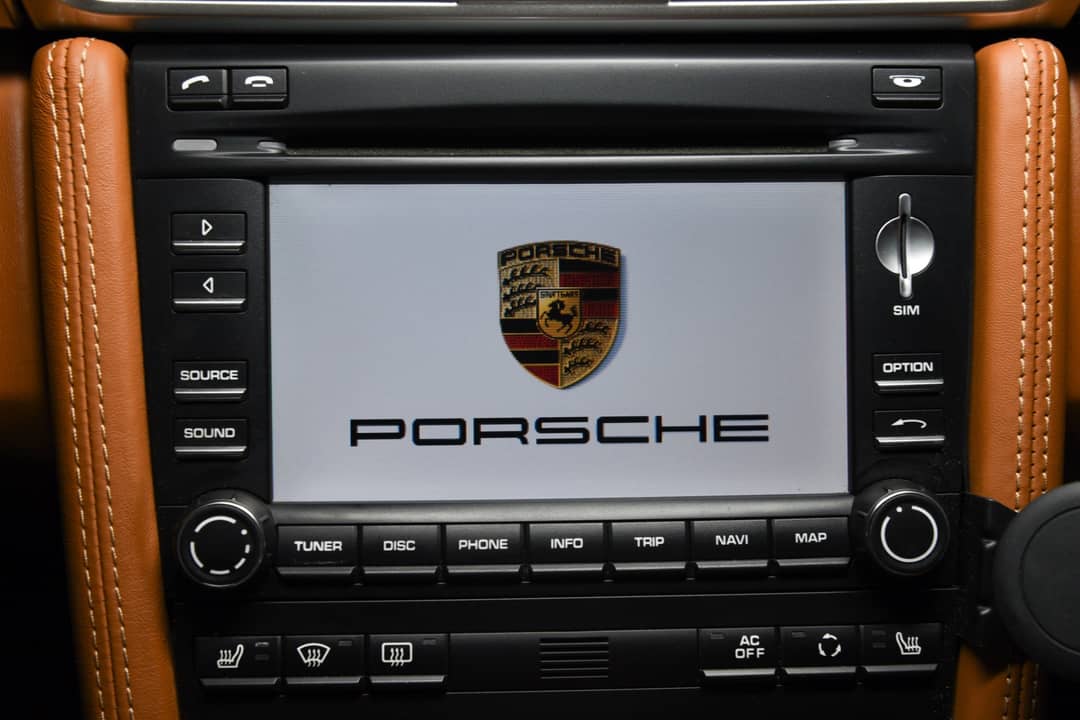 2011 Porsche 911 Turbo S — photo 28