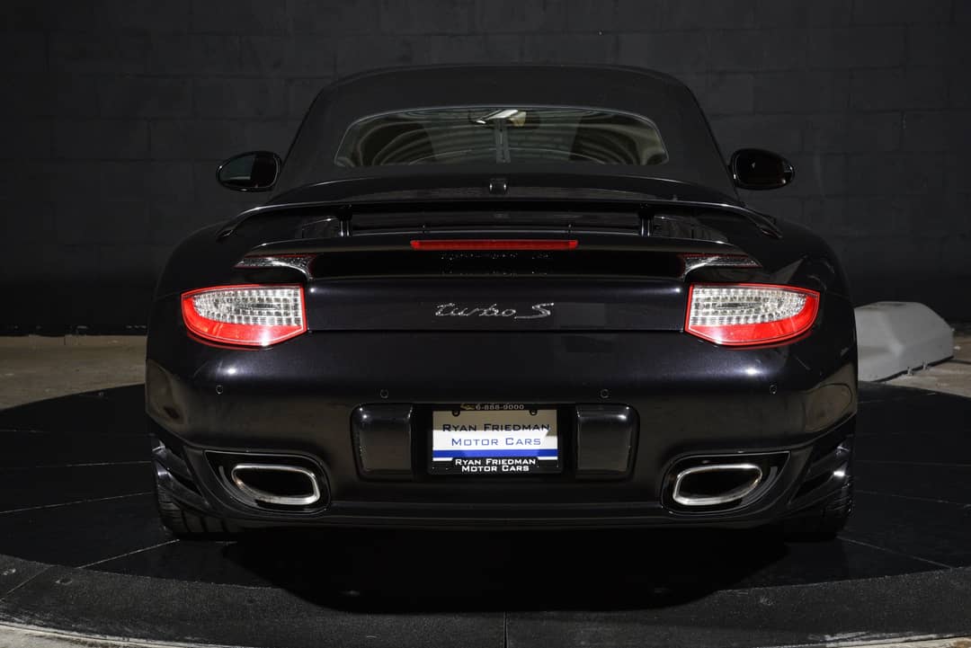 2011 Porsche 911 Turbo S — photo 31
