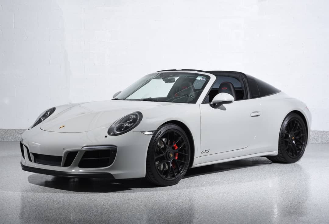 2017 Porsche 911 Targa 4 GTS — photo 2