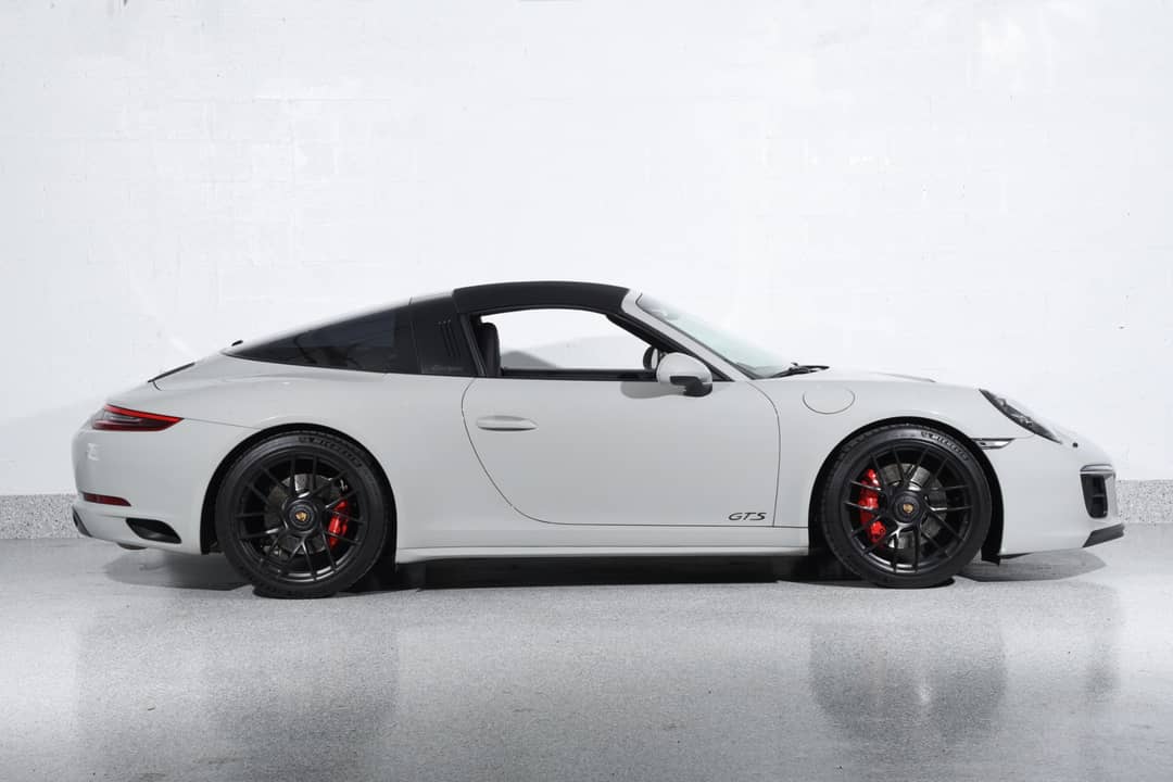 2017 Porsche 911 Targa 4 GTS — photo 26