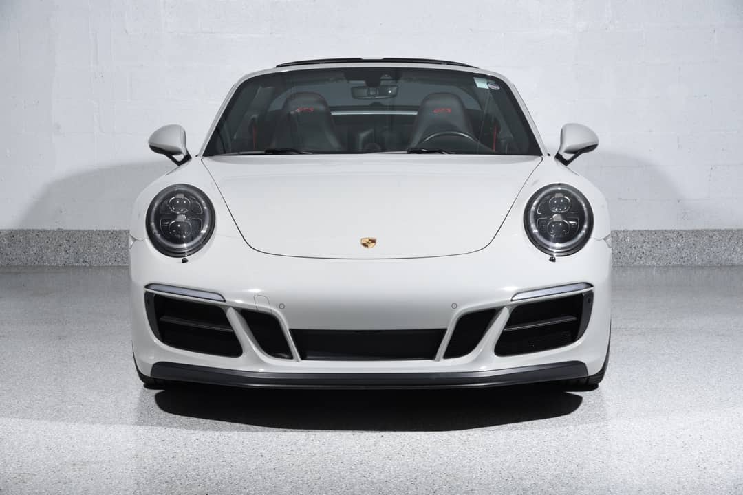 2017 Porsche 911 Targa 4 GTS — photo 8