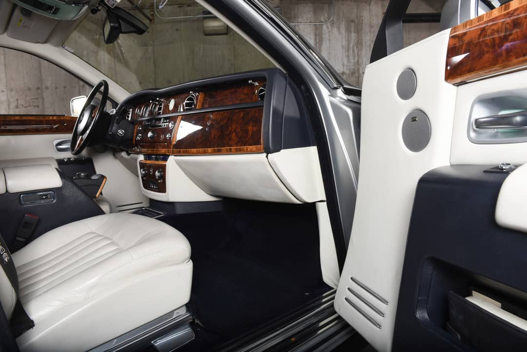 2005 Rolls-Royce Phantom — photo 28