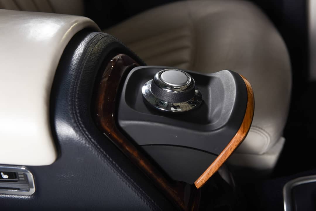 2005 Rolls-Royce Phantom — photo 36