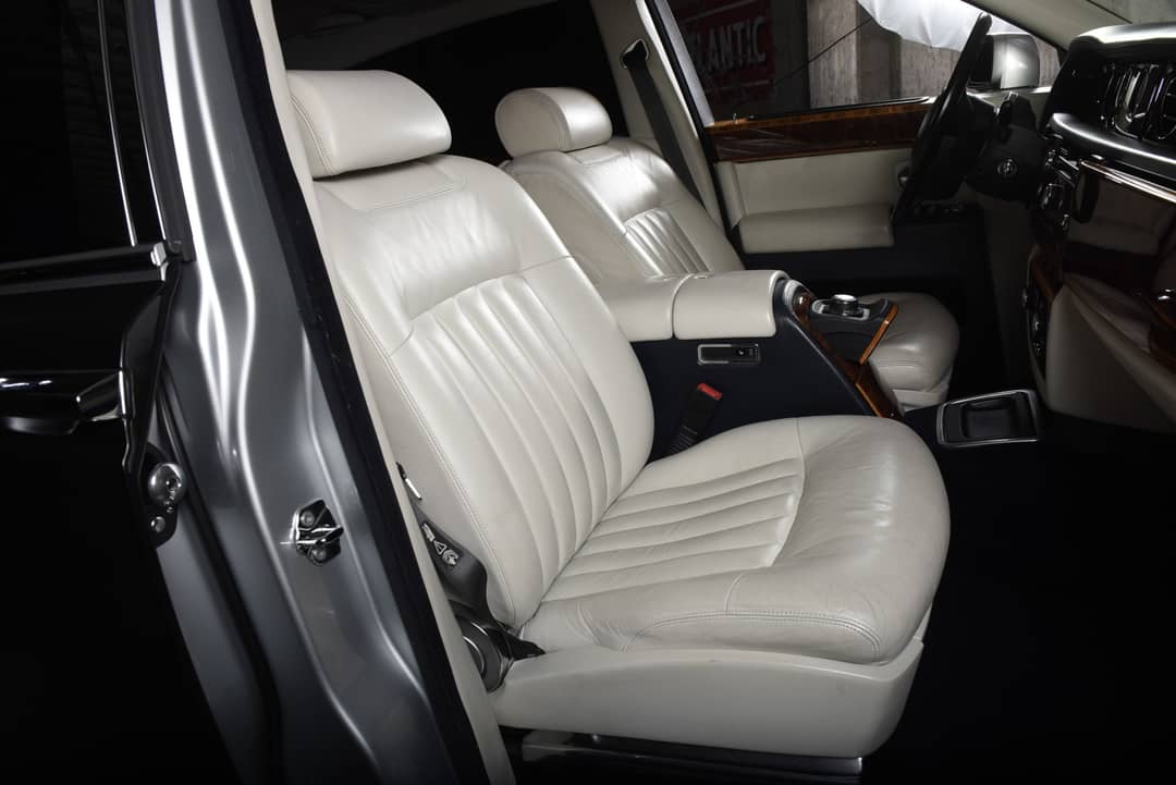 2005 Rolls-Royce Phantom — photo 37