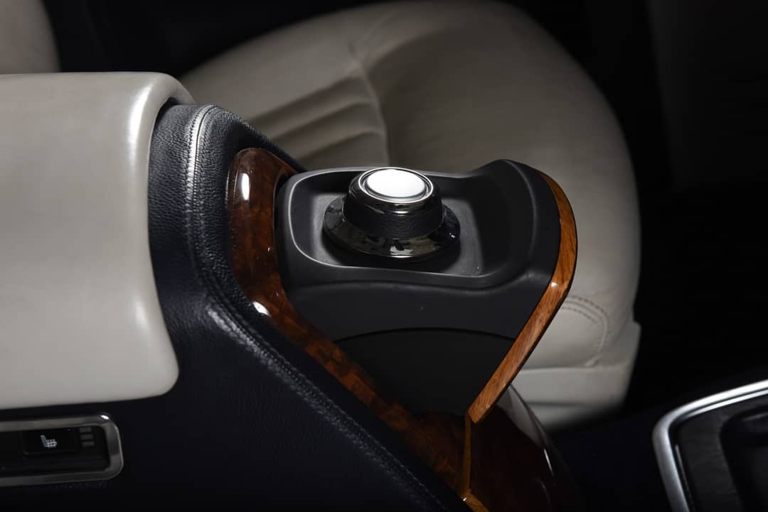 2005 Rolls-Royce Phantom — photo 40
