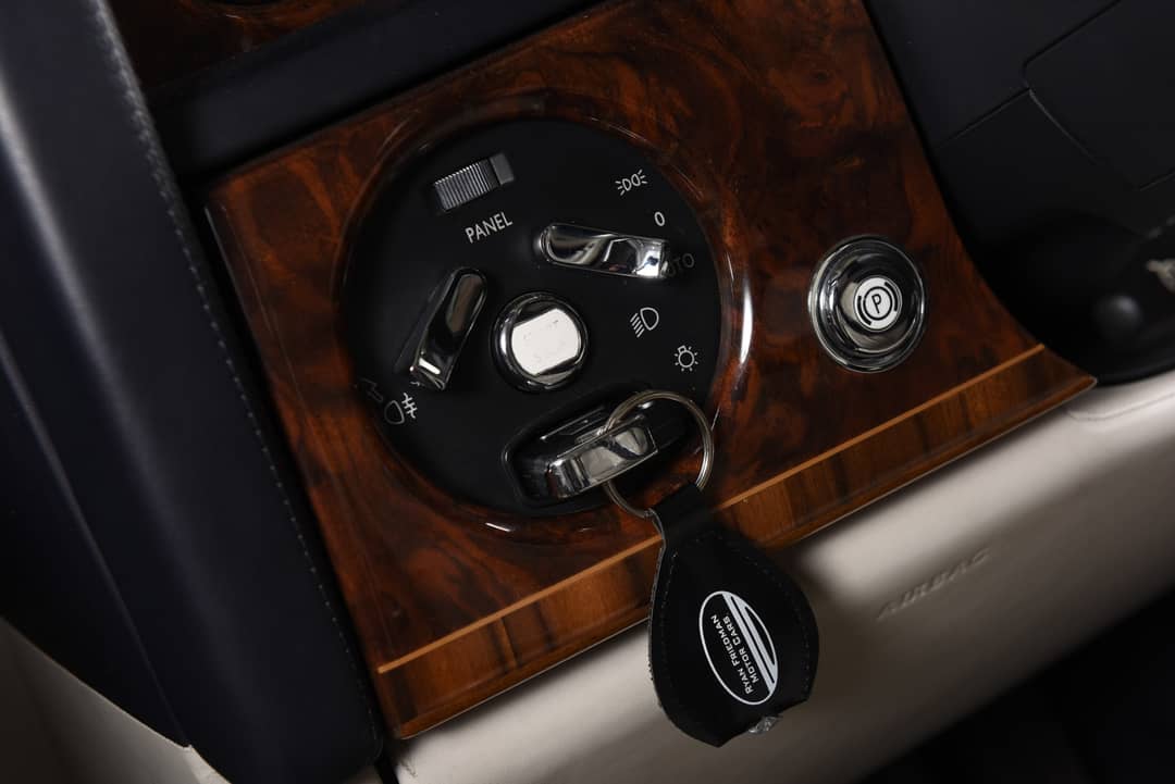 2005 Rolls-Royce Phantom — photo 50