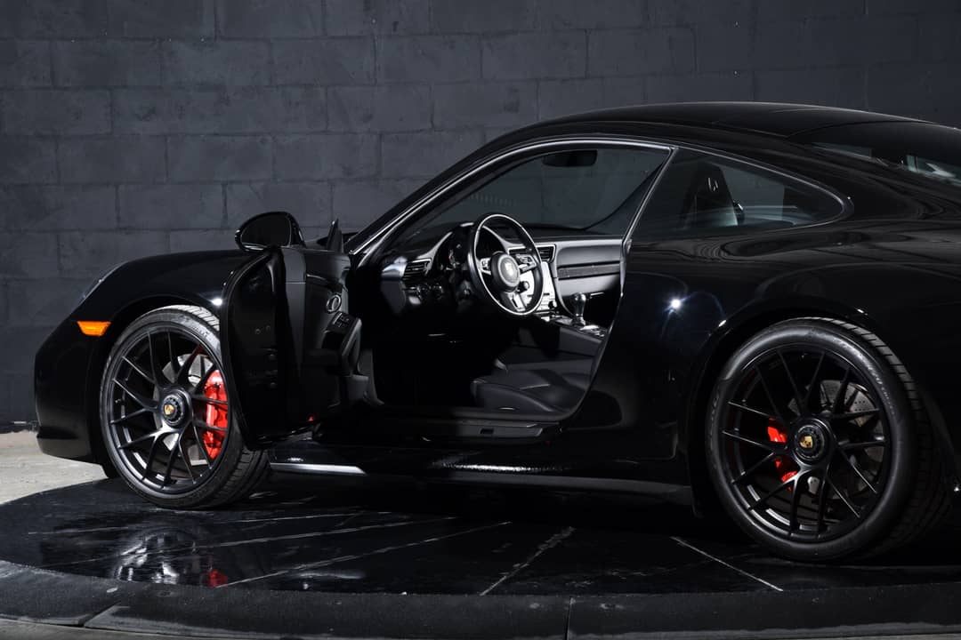 2019 Porsche 911 Carrera GTS — photo 13