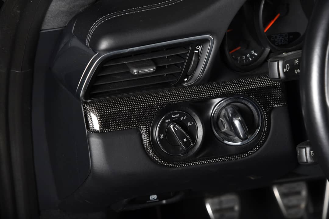 2019 Porsche 911 Carrera GTS — photo 20