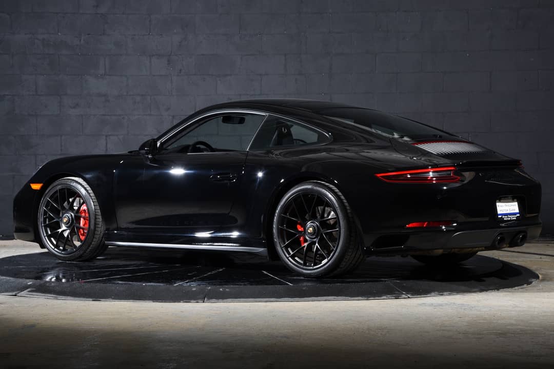 2019 Porsche 911 Carrera GTS — photo 9