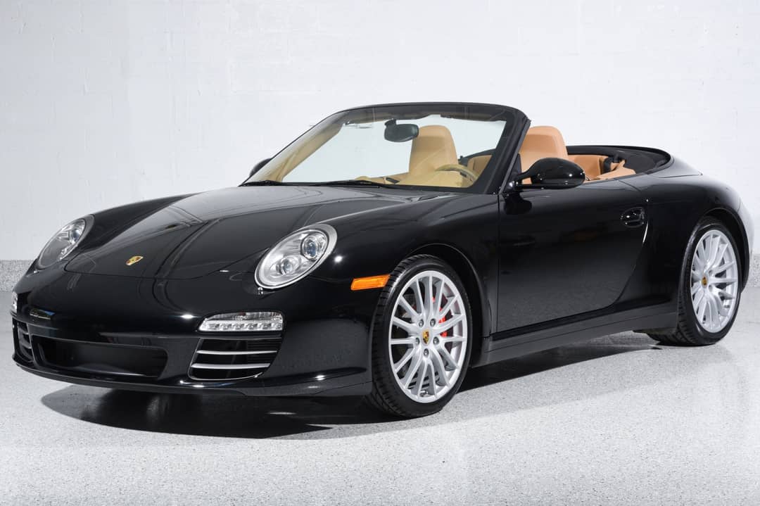 2011 Porsche 911 Carrera 4S — photo 2