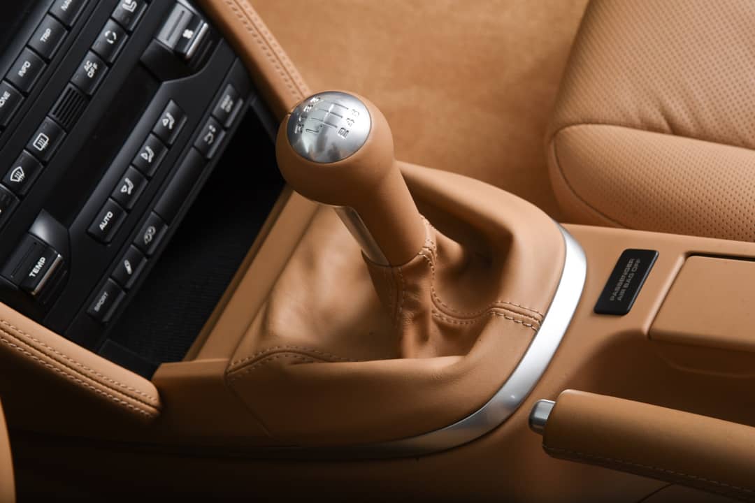 2011 Porsche 911 Carrera 4S — photo 5